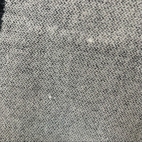 Calvin Klein Black & Gray Color Block Spellout Tassel Fringe Knit Scarf New Nwt - Picture 10 of 14